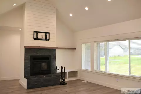 Living - 1133 Mcjon Ln, Rexburg, ID 83440 photo 1 of 2