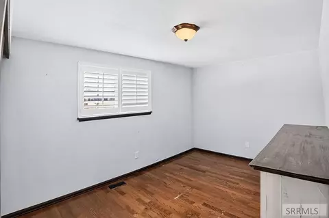 Bedroom - 102 E Custer St, Aberdeen, ID 83210 photo 5 of 5