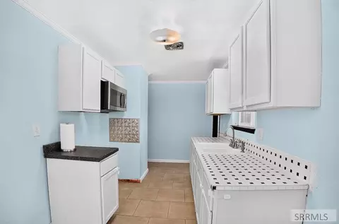 Kitchen - 102 E Custer St, Aberdeen, ID 83210 photo 3 of 3