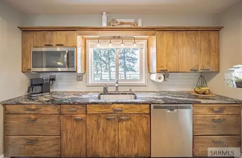 Kitchen - 5444 E 145 N, Rigby, ID 83442 photo 2 of 6