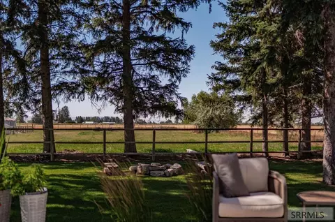 Exterior - 5444 E 145 N, Rigby, ID 83442 photo 6 of 8
