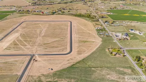 75 Sunset Loop #L3B1, Rigby, ID 83442 photo 2