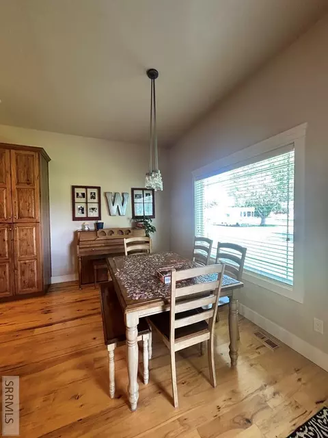 Dining - 98 N 3250 E, Rigby, ID 83442 photo 1 of 2