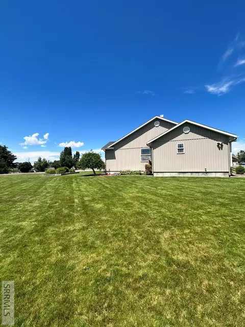 Exterior - 98 N 3250 E, Rigby, ID 83442 photo 4 of 6
