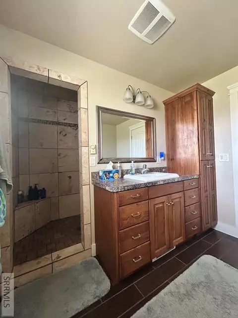 Bath - 98 N 3250 E, Rigby, ID 83442 photo 1 of 6