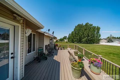 Exterior - 3729 E 10 N, Rigby, ID 83442 photo 7 of 11