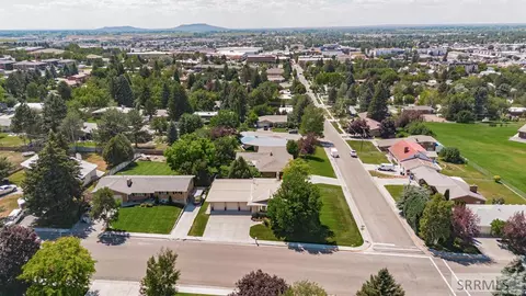 View/Area - 310 S 4th E, Rexburg, ID 83440 photo 5 of 8