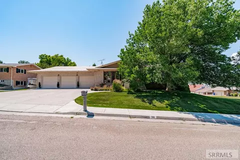 Exterior - 310 S 4th E, Rexburg, ID 83440 photo 4 of 9