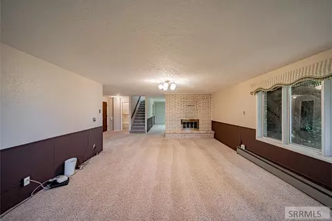 Living - 310 S 4th E, Rexburg, ID 83440 photo 10 of 11