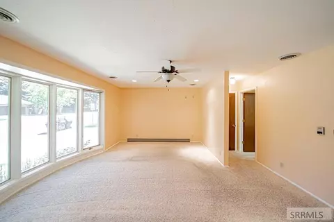 Living - 310 S 4th E, Rexburg, ID 83440 photo 8 of 11