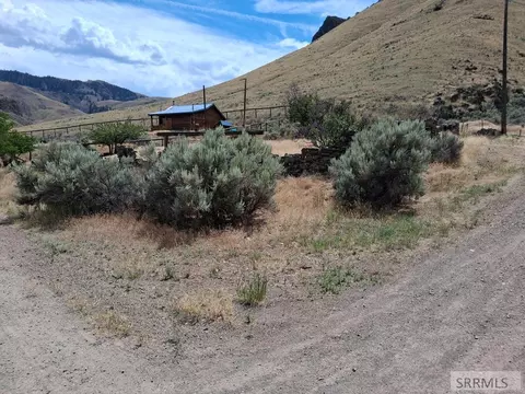 190 Quail Rd, Salmon, ID 83467