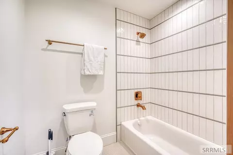 Bath - 3262 Granger St, Ammon, ID 83406 photo 7 of 10