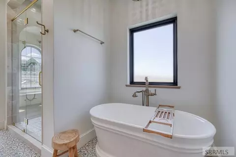 Bath - 3262 Granger St, Ammon, ID 83406 photo 3 of 10