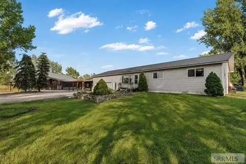762 S River Rd, Saint Anthony, ID 83445