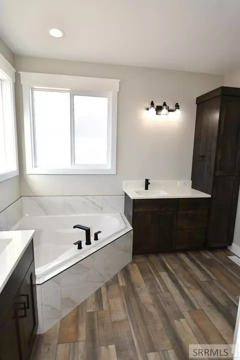 Bath - 3789 E 194 N, Rigby, ID 83442 photo 3 of 5