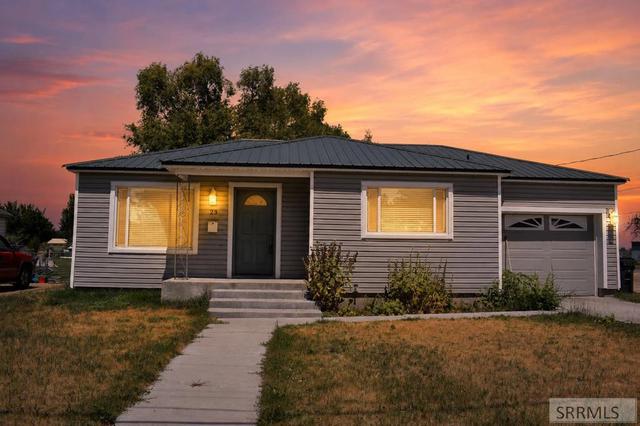 23 Parsons St, Blackfoot, ID 83221