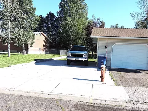 Exterior - 790 E Targhee St, Saint Anthony, ID 83445 photo 2 of 4