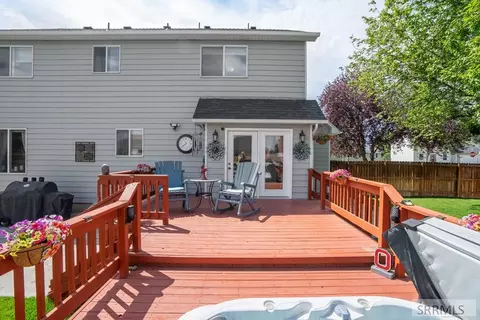 Exterior - 190 W 4 N, Rigby, ID 83442 photo 7 of 11