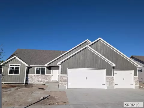 4580 Blackstone Dr, Idaho Falls, ID 83404