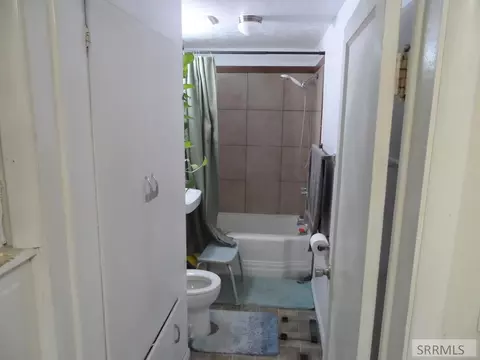 Bath - 437 W 6th S, Rexburg, ID 83440 photo 1 of 1