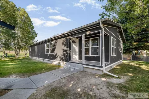 872 Dalmation Dr, Idaho Falls, ID 83402