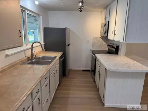 Kitchen - 349 E 2nd N, Rigby, ID 83442 photo 4 of 5