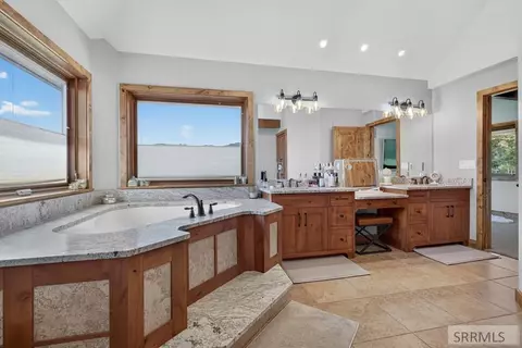 Bath - 63 Mountain View Rd, Salmon, ID 83467 photo 7 of 8