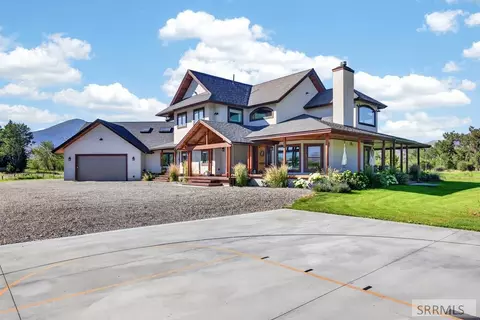 Exterior - 63 Mountain View Rd, Salmon, ID 83467 photo 3 of 6