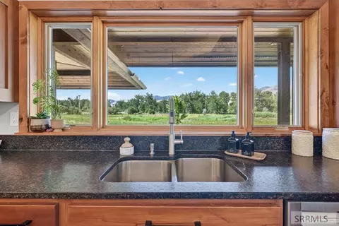 Kitchen - 63 Mountain View Rd, Salmon, ID 83467 photo 4 of 6