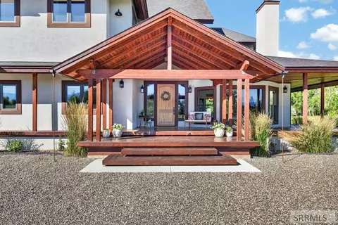 Exterior - 63 Mountain View Rd, Salmon, ID 83467 photo 4 of 6