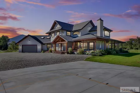 Exterior - 63 Mountain View Rd, Salmon, ID 83467 photo 1 of 6