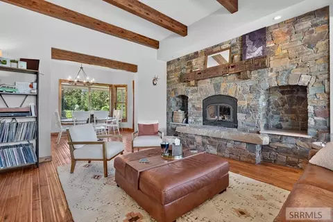 Living - 63 Mountain View Rd, Salmon, ID 83467 photo 2 of 4