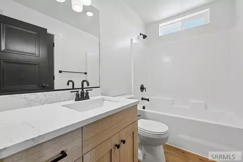 Bath - 3177 Elixir Rd, Ammon, ID 83406 photo 2 of 2