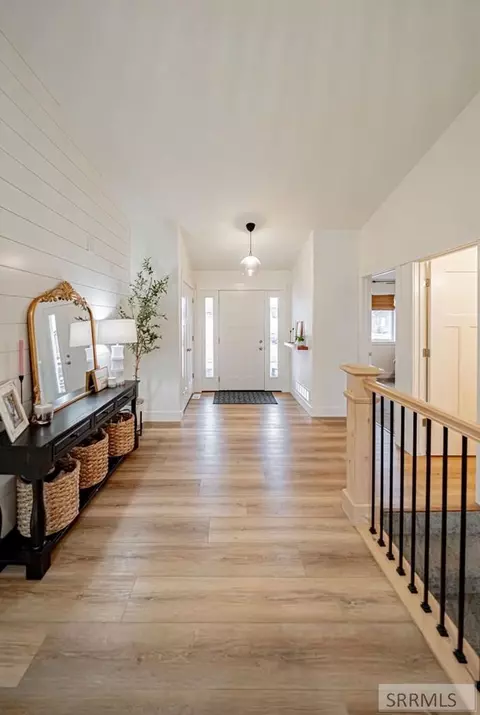 Entry Way - 655 N Lincoln St, Rigby, ID 83442 photo 1 of 6