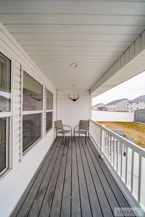 Exterior - 655 N Lincoln St, Rigby, ID 83442 photo 5 of 5