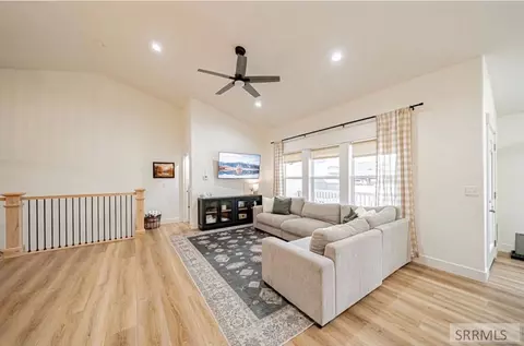 Living - 655 N Lincoln St, Rigby, ID 83442 photo 2 of 3