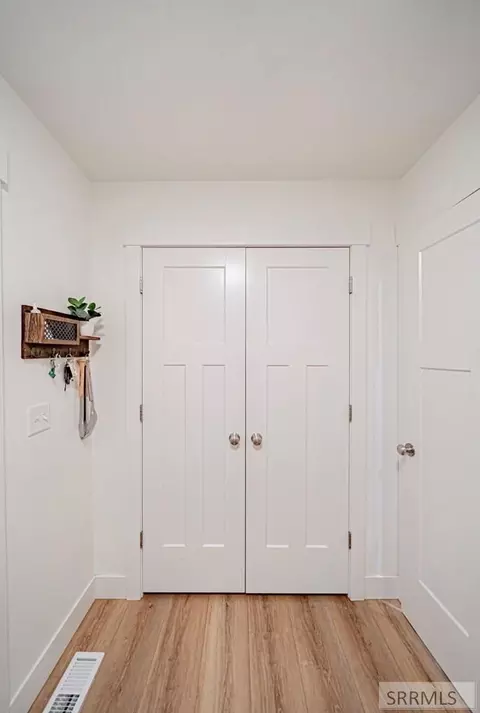 Entry Way - 655 N Lincoln St, Rigby, ID 83442 photo 6 of 6