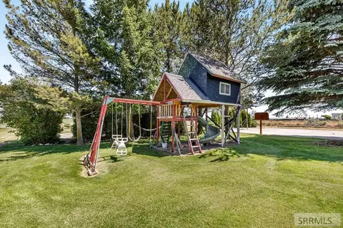 Exterior - 206 N 3600 E, Rigby, ID 83442 photo 8 of 10