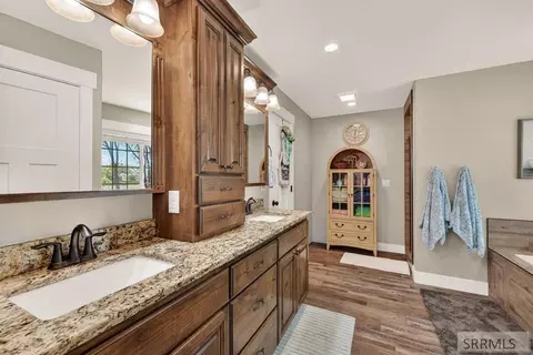 Bath - 206 N 3600 E, Rigby, ID 83442 photo 1 of 4