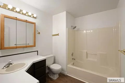 Bath - 225 N 3800 E, Rigby, ID 83442 photo 5 of 7