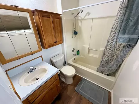 Bath - 225 N 3800 E, Rigby, ID 83442 photo 5 of 9