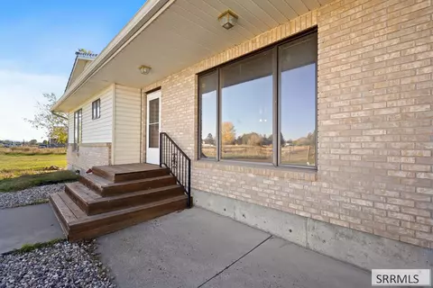 Exterior - 225 N 3800 E, Rigby, ID 83442 photo 13 of 17