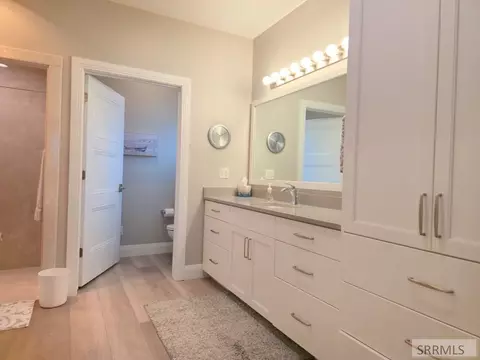 Bath - 1012 Cypress Loop, Rexburg, ID 83440 photo 1 of 3