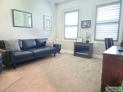 Living - 1012 Cypress Loop, Rexburg, ID 83440 photo 4 of 4