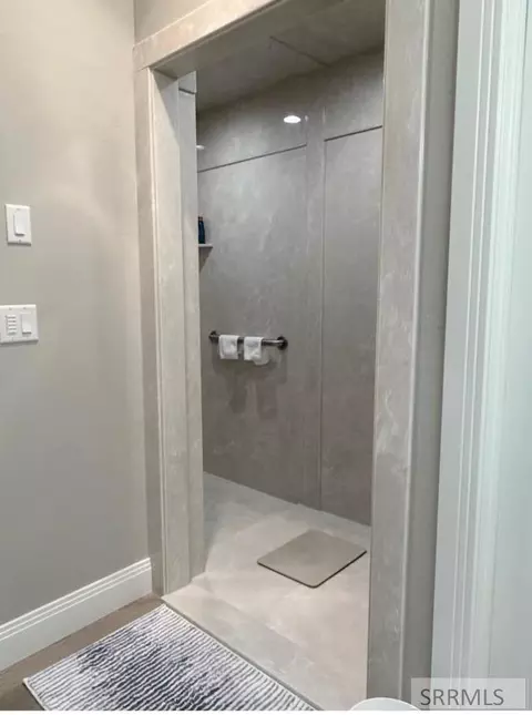 Bath - 1012 Cypress Loop, Rexburg, ID 83440 photo 2 of 3