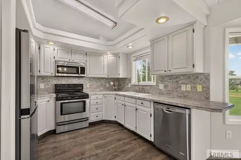 Kitchen - 3976 E 200 N, Rigby, ID 83442 photo 1 of 3