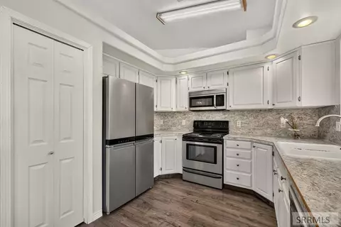 Kitchen - 3976 E 200 N, Rigby, ID 83442 photo 3 of 3