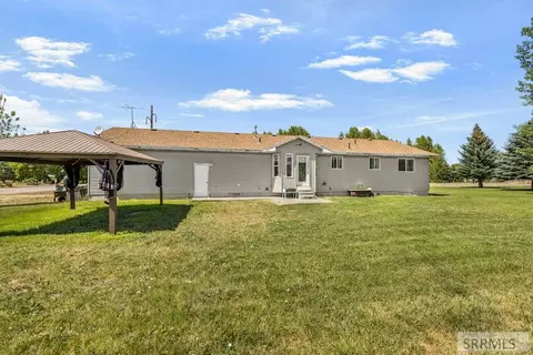 Exterior - 3976 E 200 N, Rigby, ID 83442 photo 2 of 3