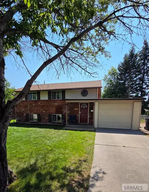 740 Melrose Dr, Idaho Falls, ID 83401
