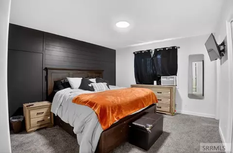 Bedroom - 4465 E Cochise Dr, Ammon, ID 83406 photo 2 of 3